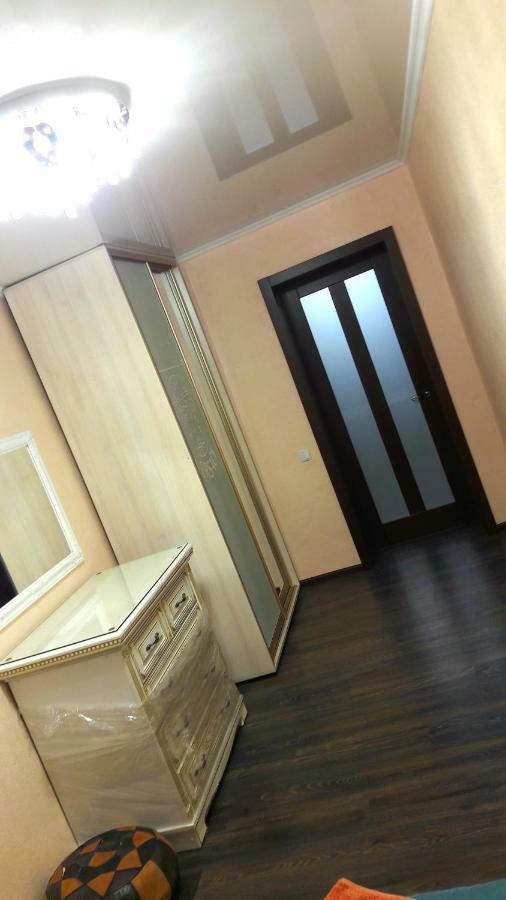 Затишок У Самому Центрі Дніпра Apartment Dnipro Exterior foto